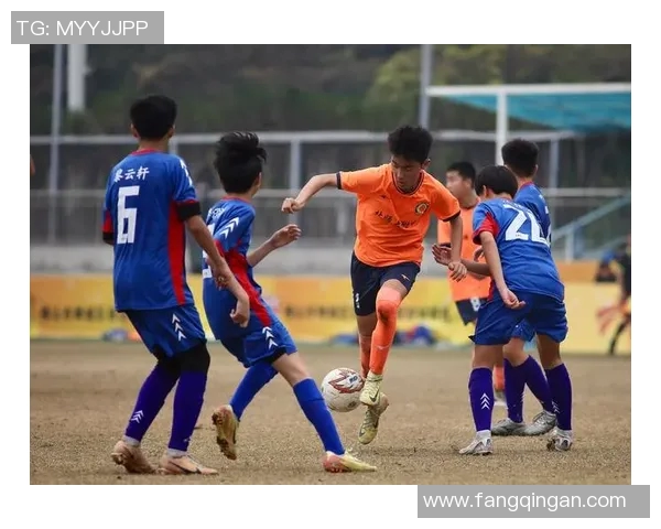 挑战足球的极限之旅探索技术与团队合作的完美结合 挑战足球的极限之旅探索技术与团队合作的完美结合